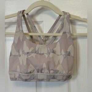 Lululemon Energy Bra NWOT Size 4